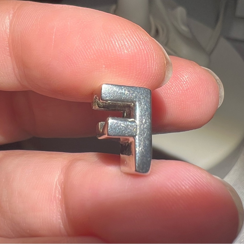 Letter F Charm - Picture 6 of 11